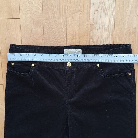 Michael Kors black fine corduroy straight leg jeans in size 10 - Picture 6 of 11